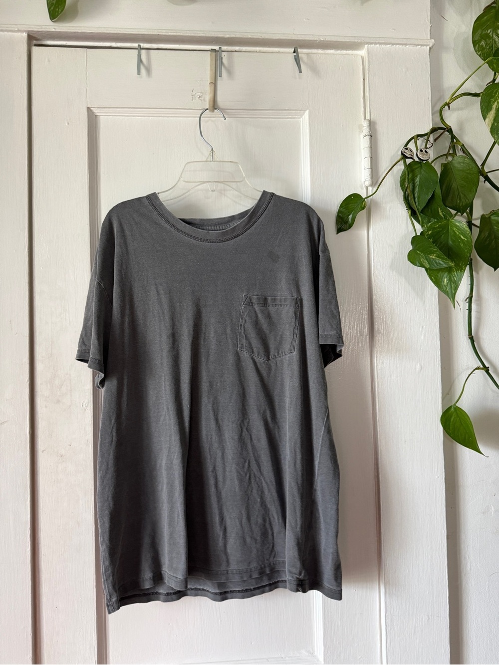 Men's Classic Pocket T-Shirt - Gray Goodfellow size M